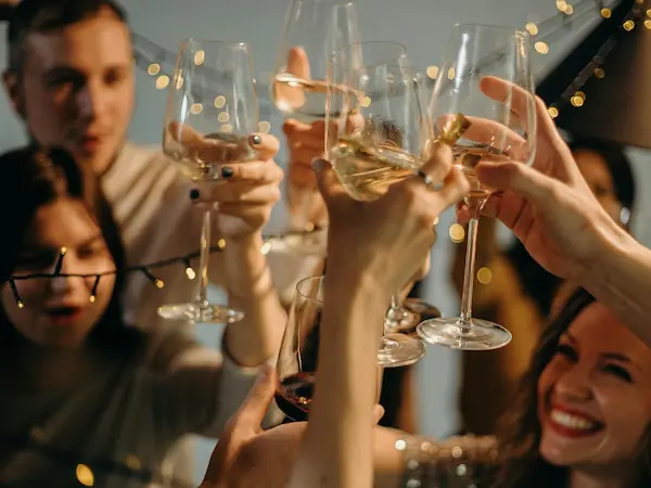 Cheers to new beginnings and unforgettable Hogmanay memories with friends!
